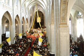 Overzicht Goirkese Kerk vanaf koor