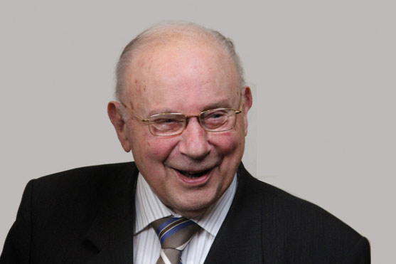 Rooijmans 60 jaar priester